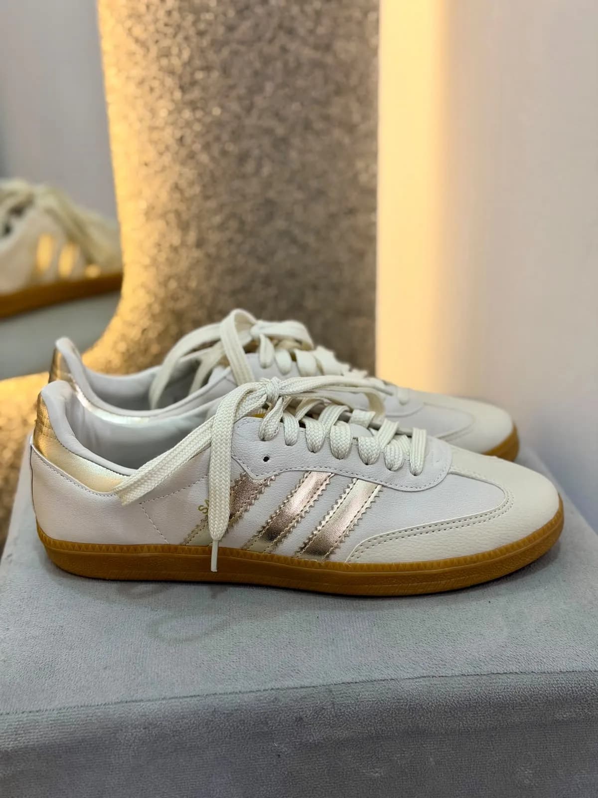 Adidas Samba OG Bege/Dourado