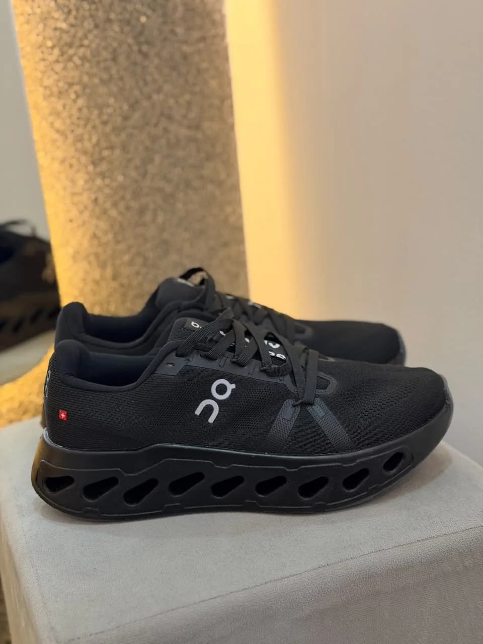(C) On CloudSurfer Preto