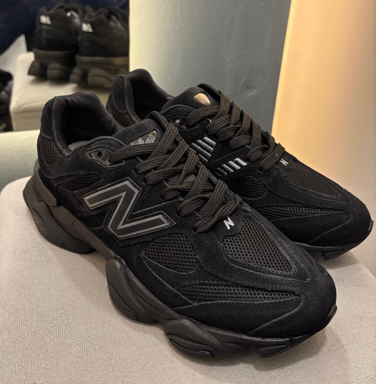 NB 9060 Preto