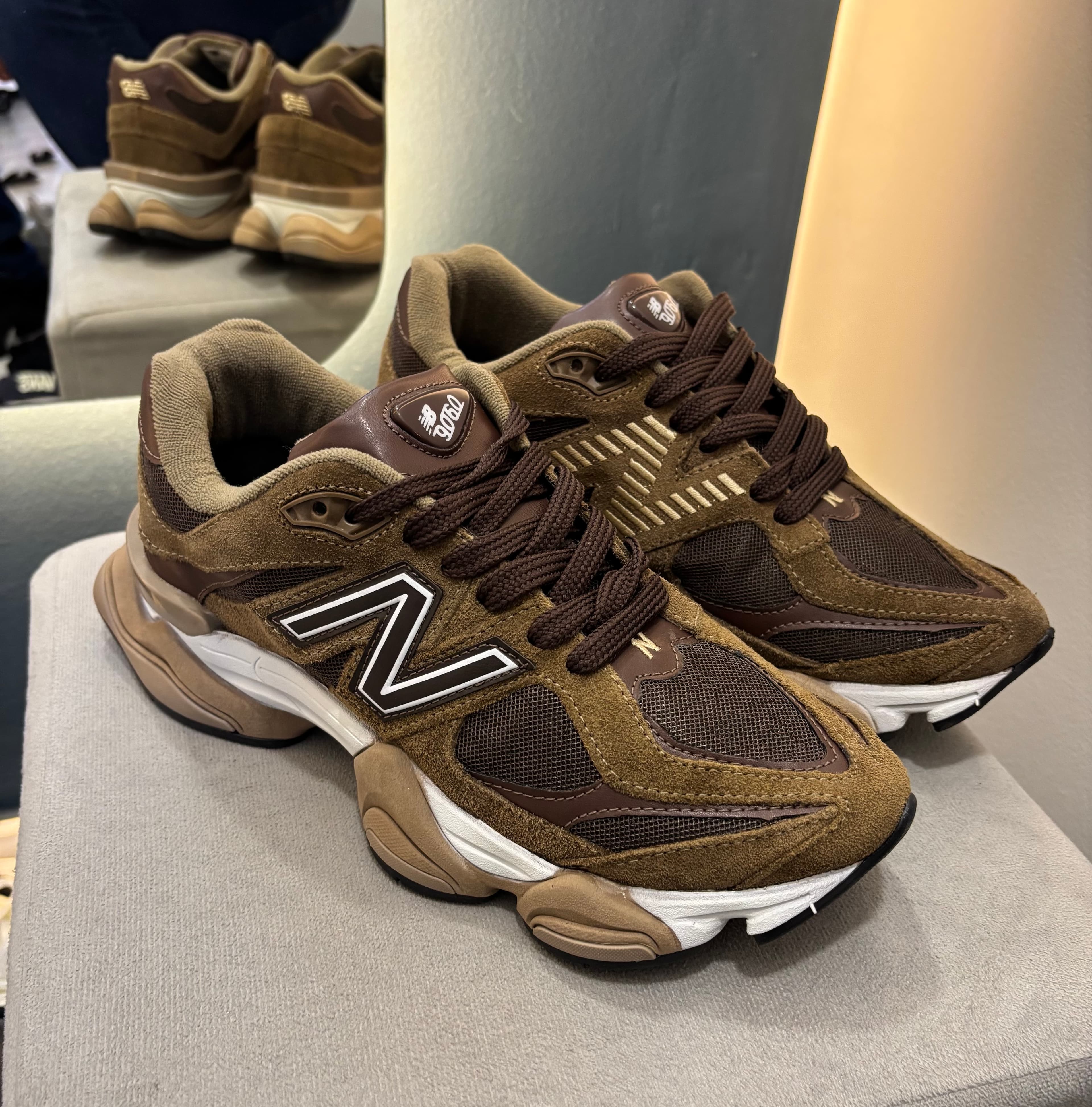 NB 9060 Marrom