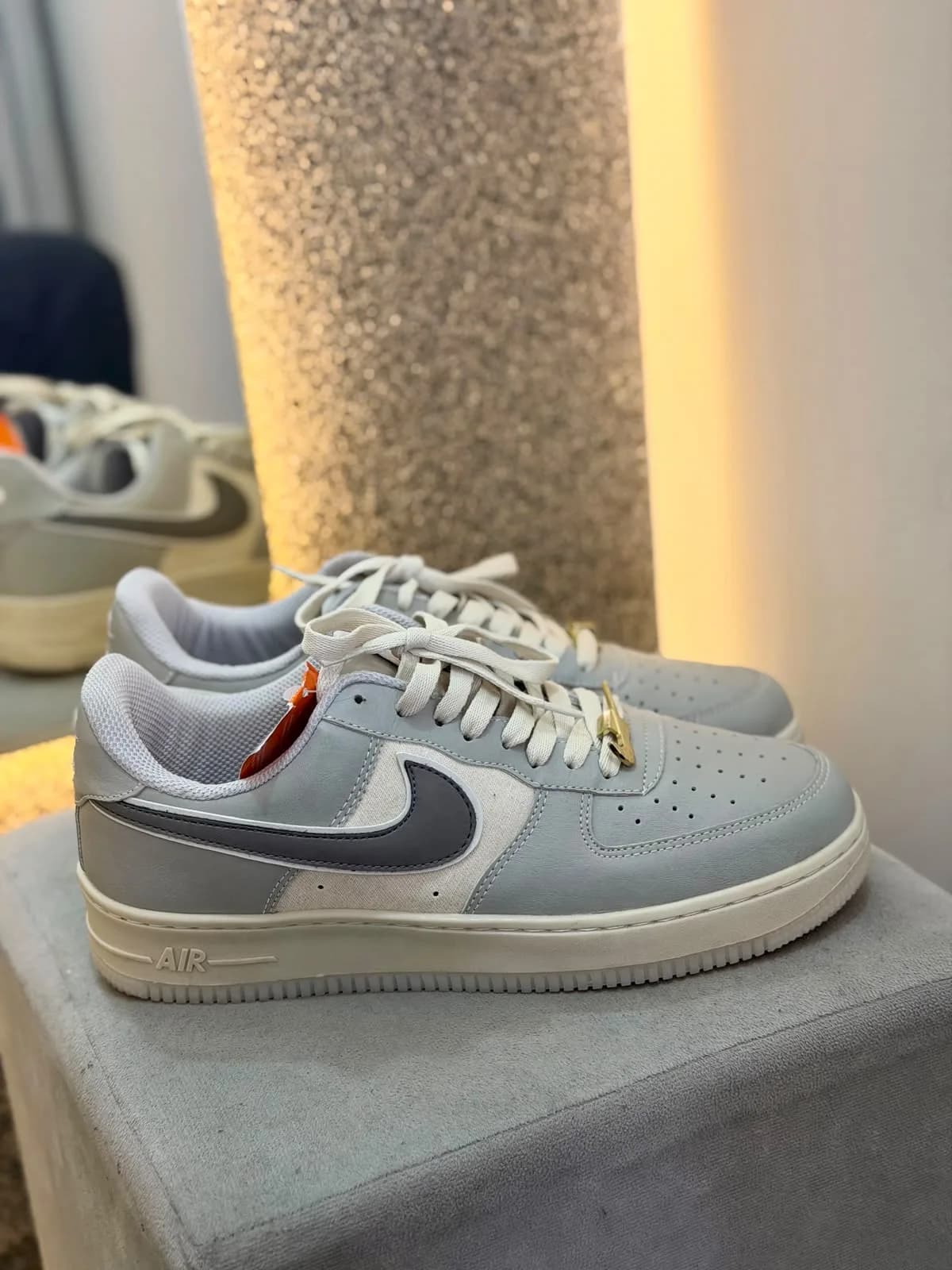NK Air Force Cinza/Off