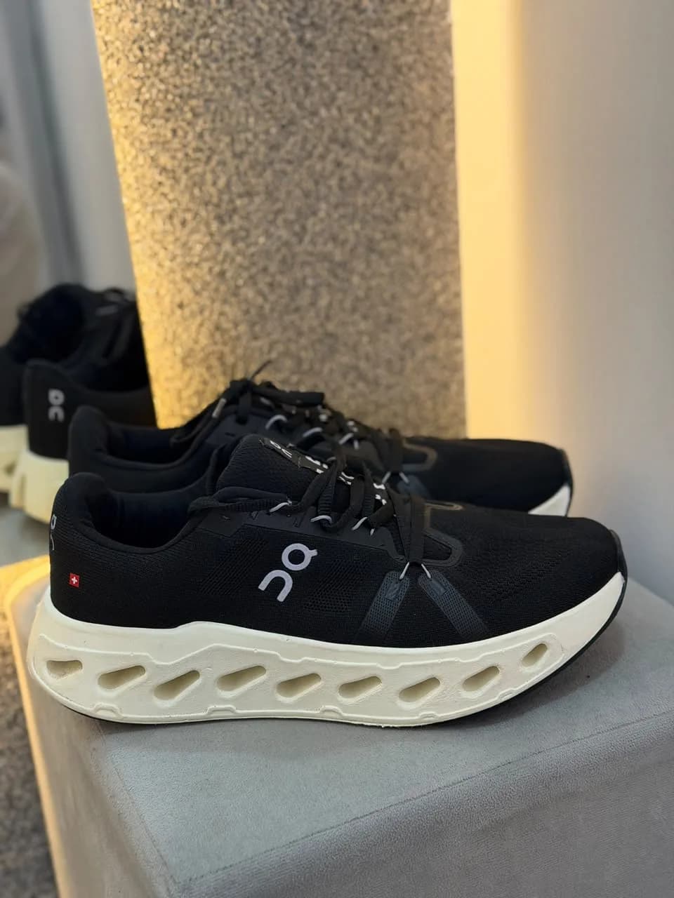 On CloudSurfer Preto/Off